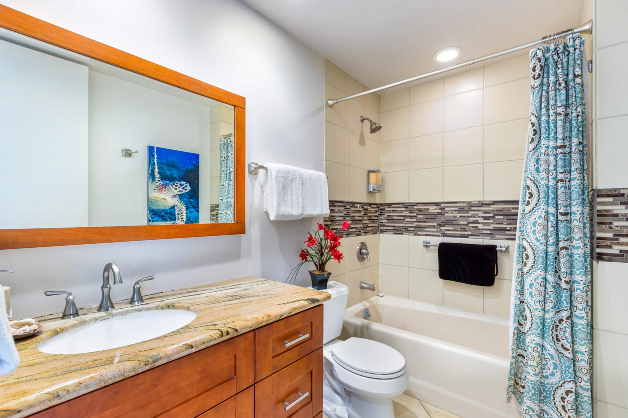 Condo in Kihei · ★4.67 · 2 bedrooms · 4 beds · 2 baths - Image 7