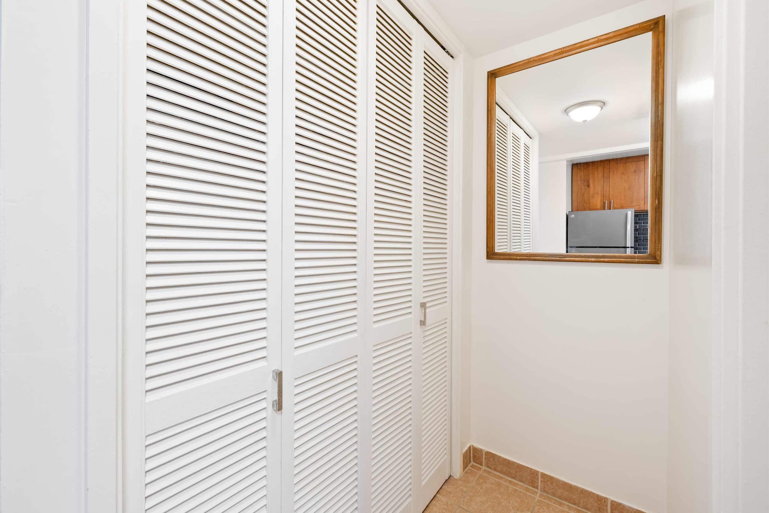Waikiki Escape – Perfect Location, Near the Beach! - Image 10