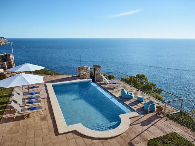 Villa Luna Suites gallery image 3