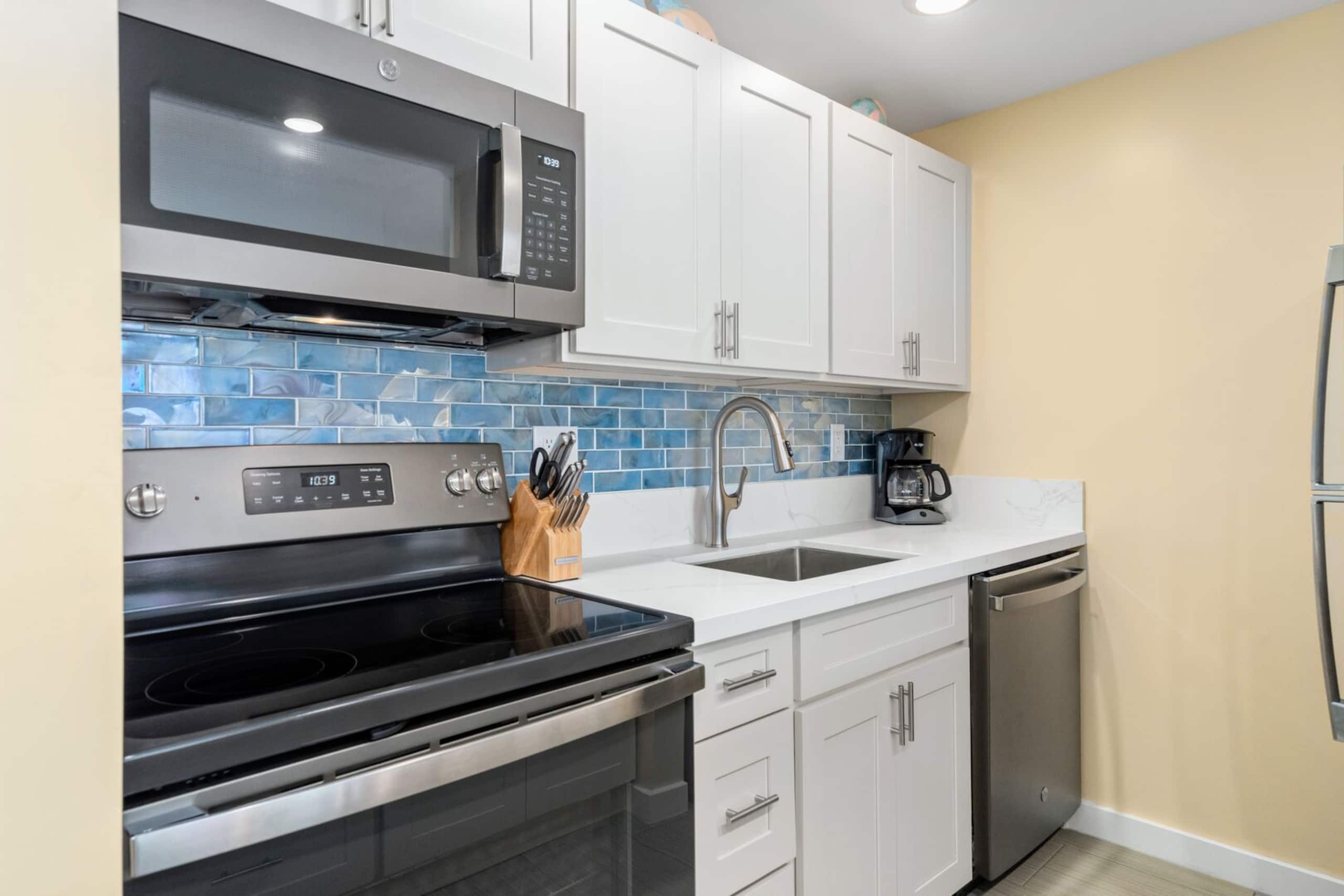 Condo in Kihei · ★4.83 · 1 bedroom · 2 beds · 1 bath - Image 8
