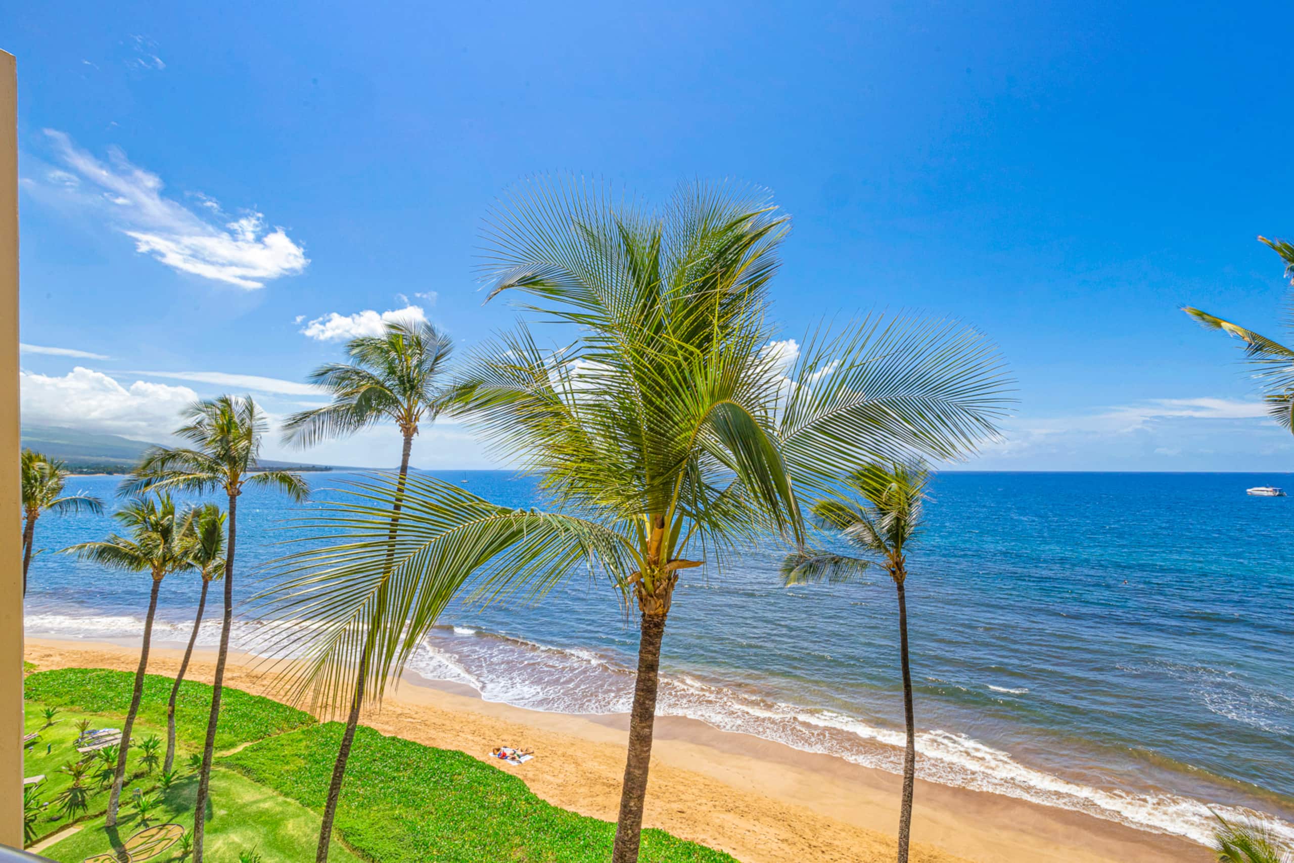 Condo in Kihei · ★4.83 · 1 bedroom · 2 beds · 1 bath - Image 26