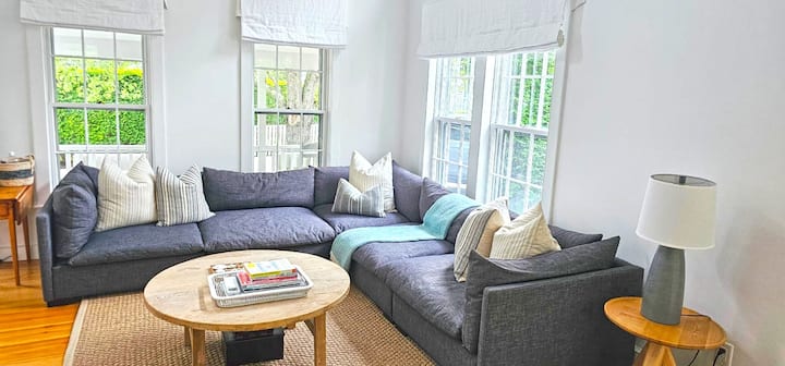 Designer Home - Pool Tennis + Walk To Restaurants - Nantucket, MA