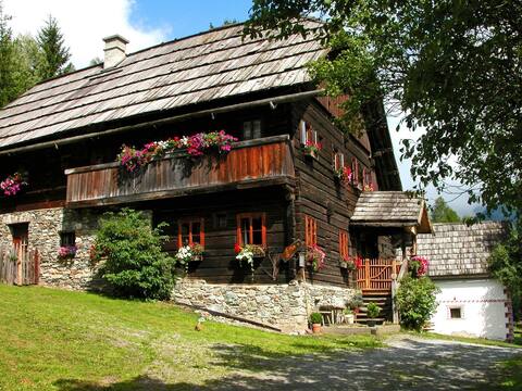 Charming Mesnerhaus Fuchsn in Weisspriach, Lungau