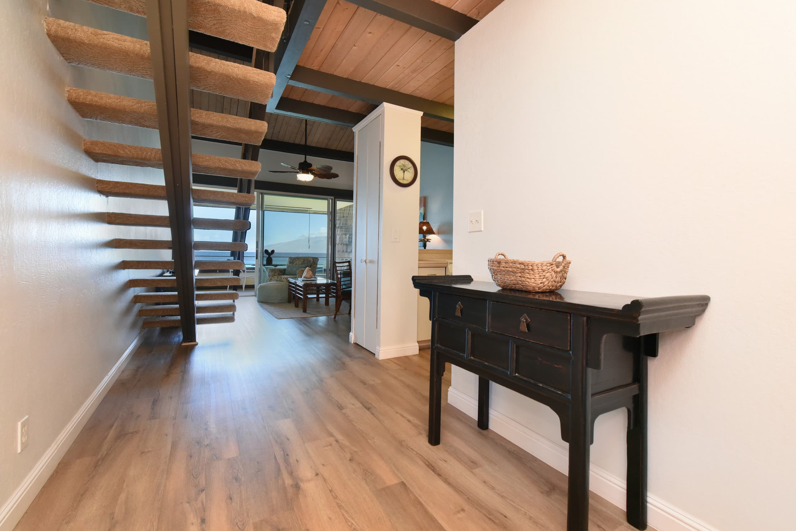 Condo in Lahaina · ★4.86 · 2 bedrooms · 3 beds · 2 baths - Image 12
