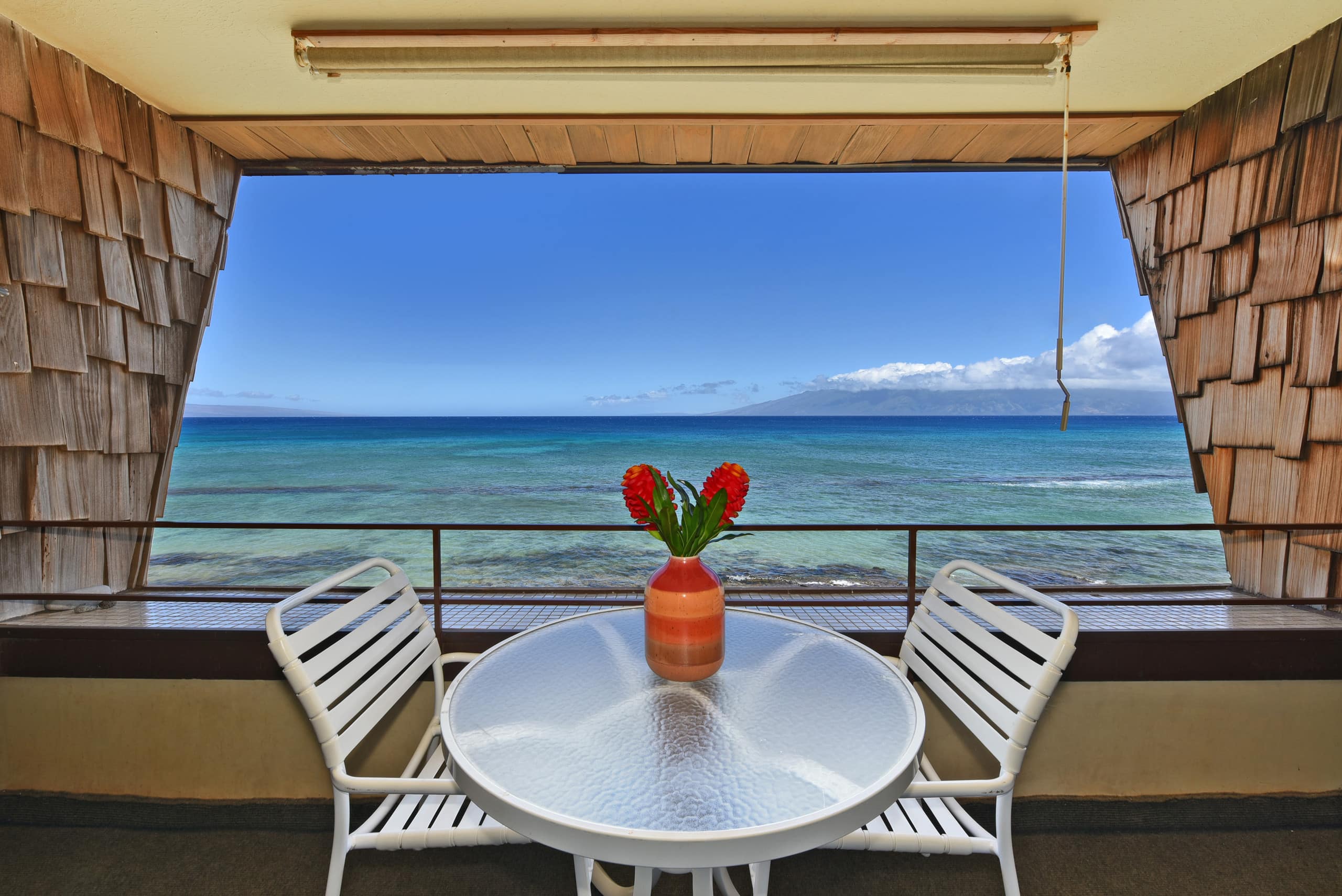 Condo in Lahaina · ★4.86 · 2 bedrooms · 3 beds · 2 baths - Image 1