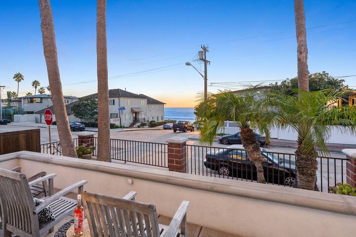 Spanish Palms | 3BR Home Steps to Windansea Beach gallery image 4