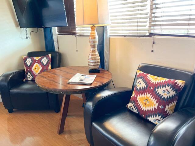 The Flagstone Boutique Inn And Suites managed Airbnb listing 3