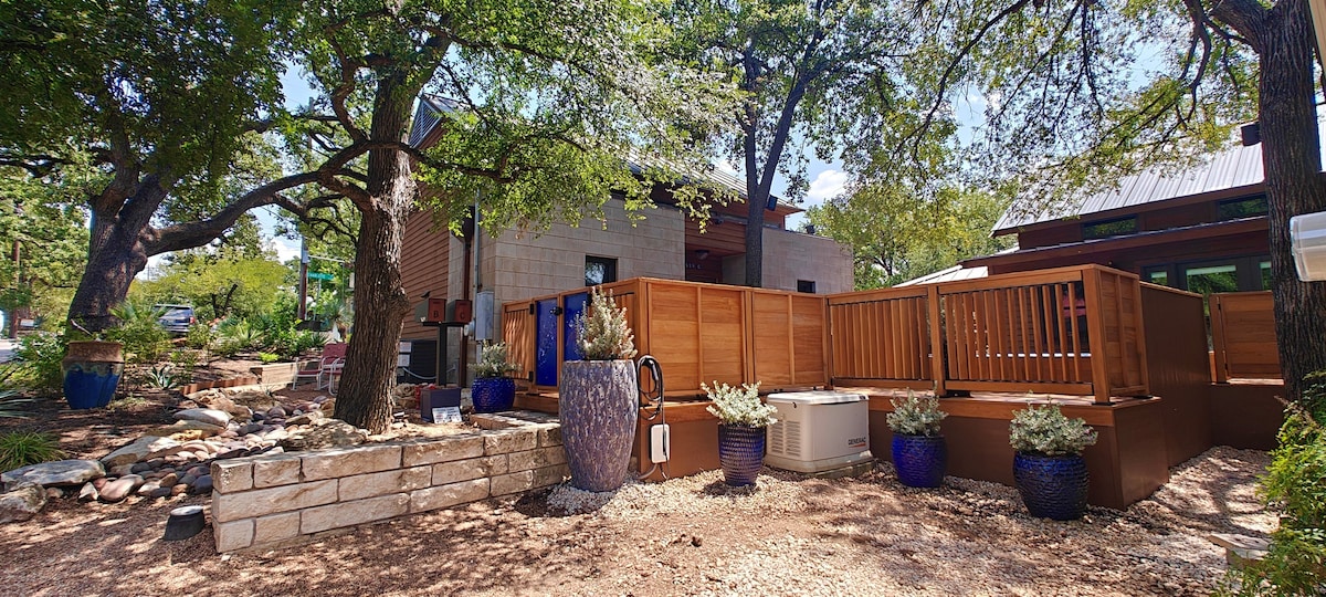 Popular Airbnb listing: Modern Guest House - EV charger. Great Location in Old West Austin