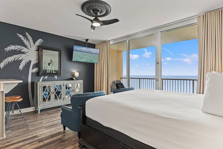 Official Majestic Beach Resort - Panama City Beach, FL