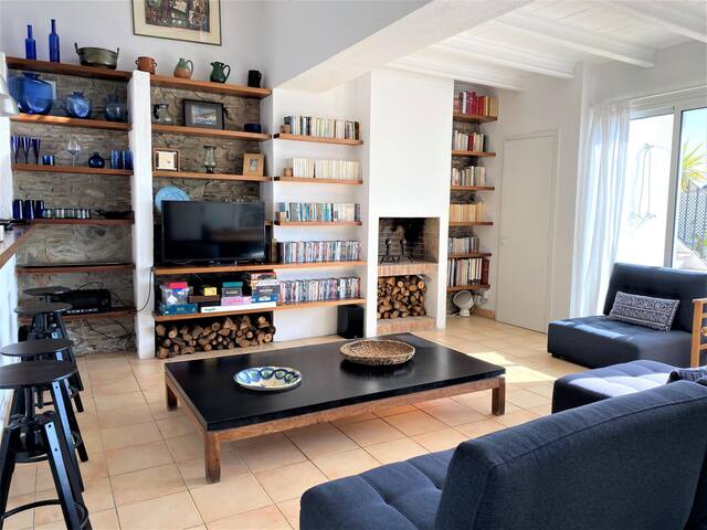 palau – great townhouse with fantastic sea views gallery image 2