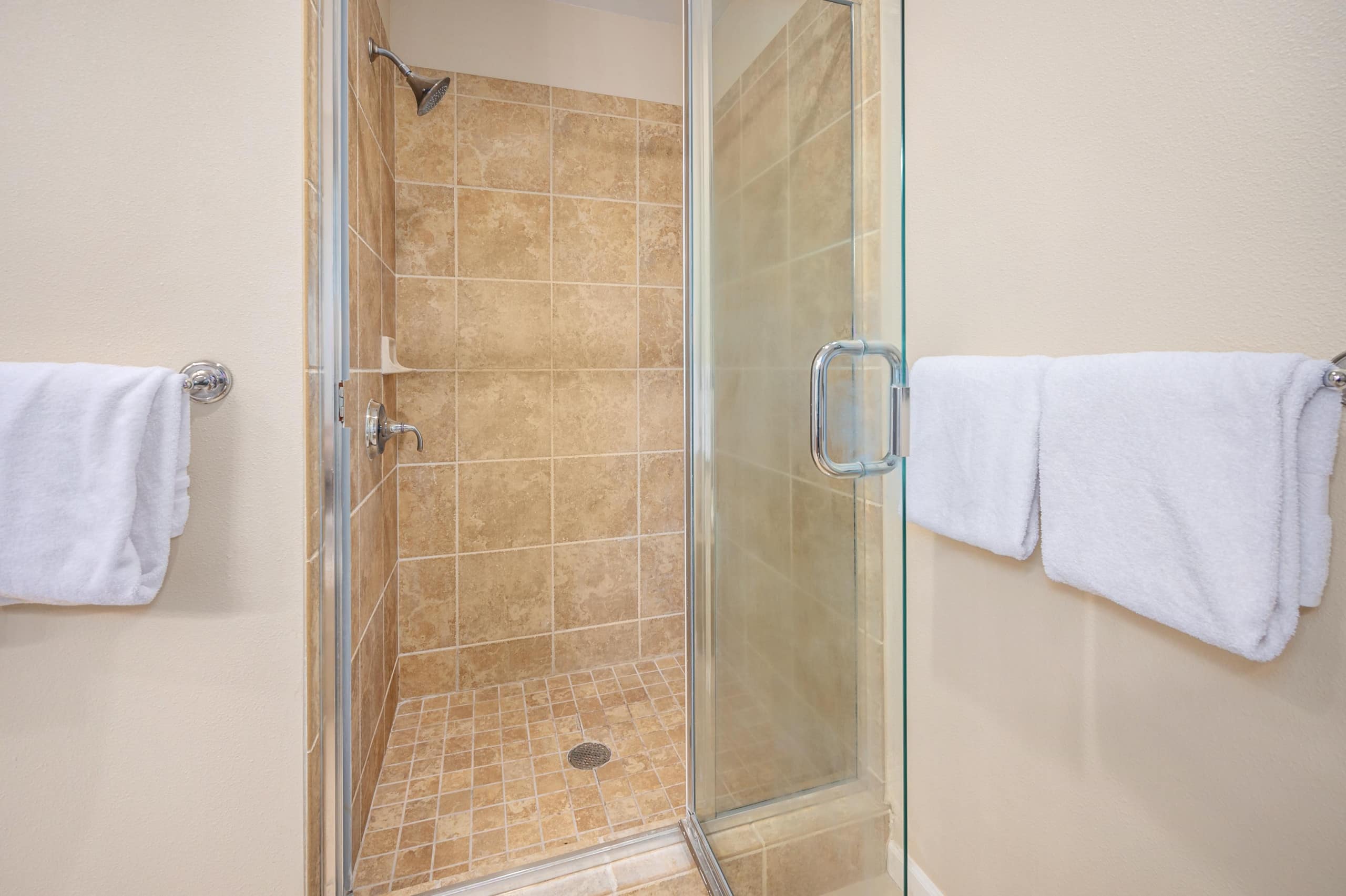 Condo in Princeville · ★4.75 · 3 bedrooms · 4 beds · 2.5 baths - Image 22