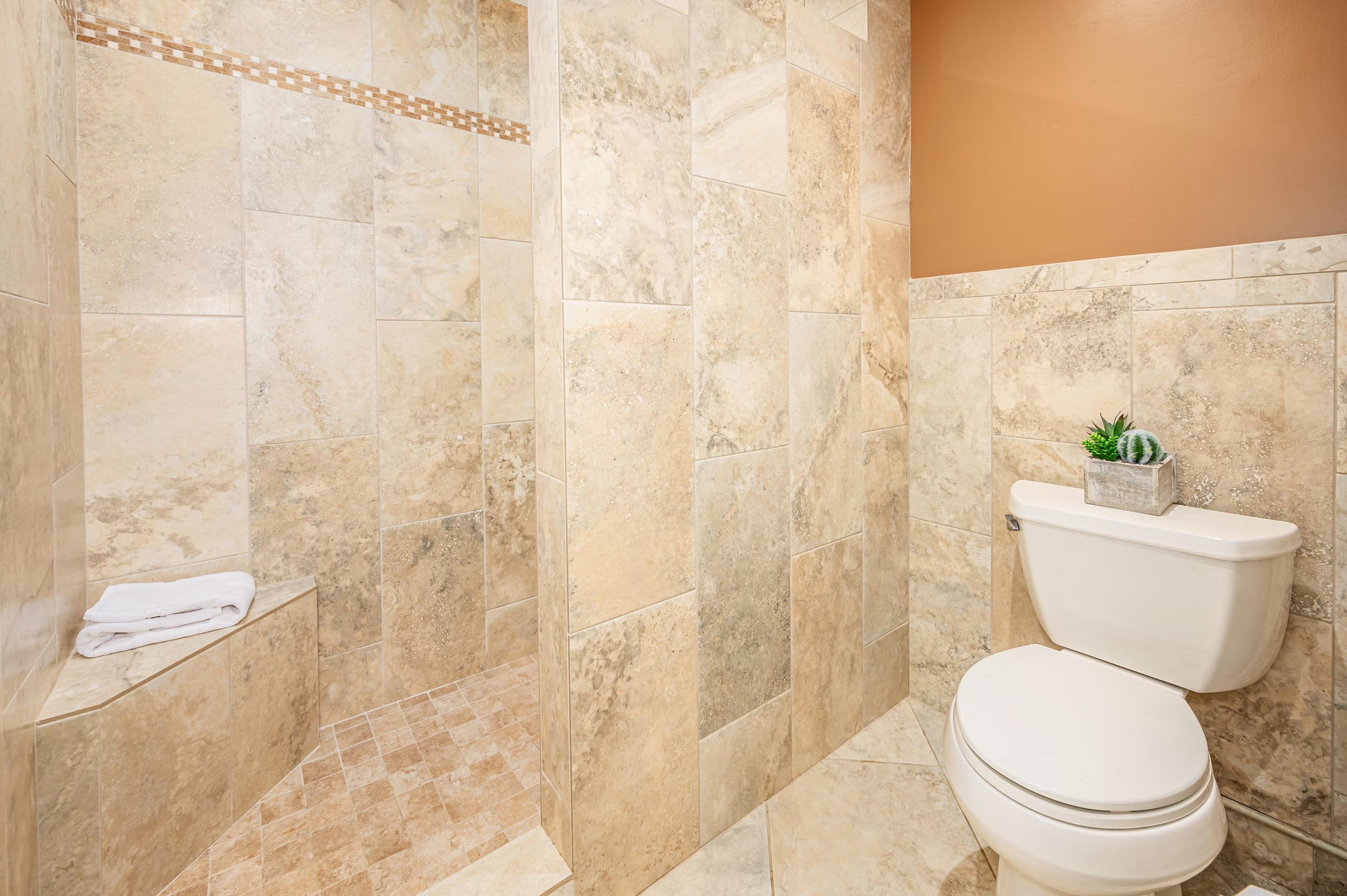 Condo in Princeville · ★4.5 · 1 bedroom · 3 beds · 2 baths - Image 13