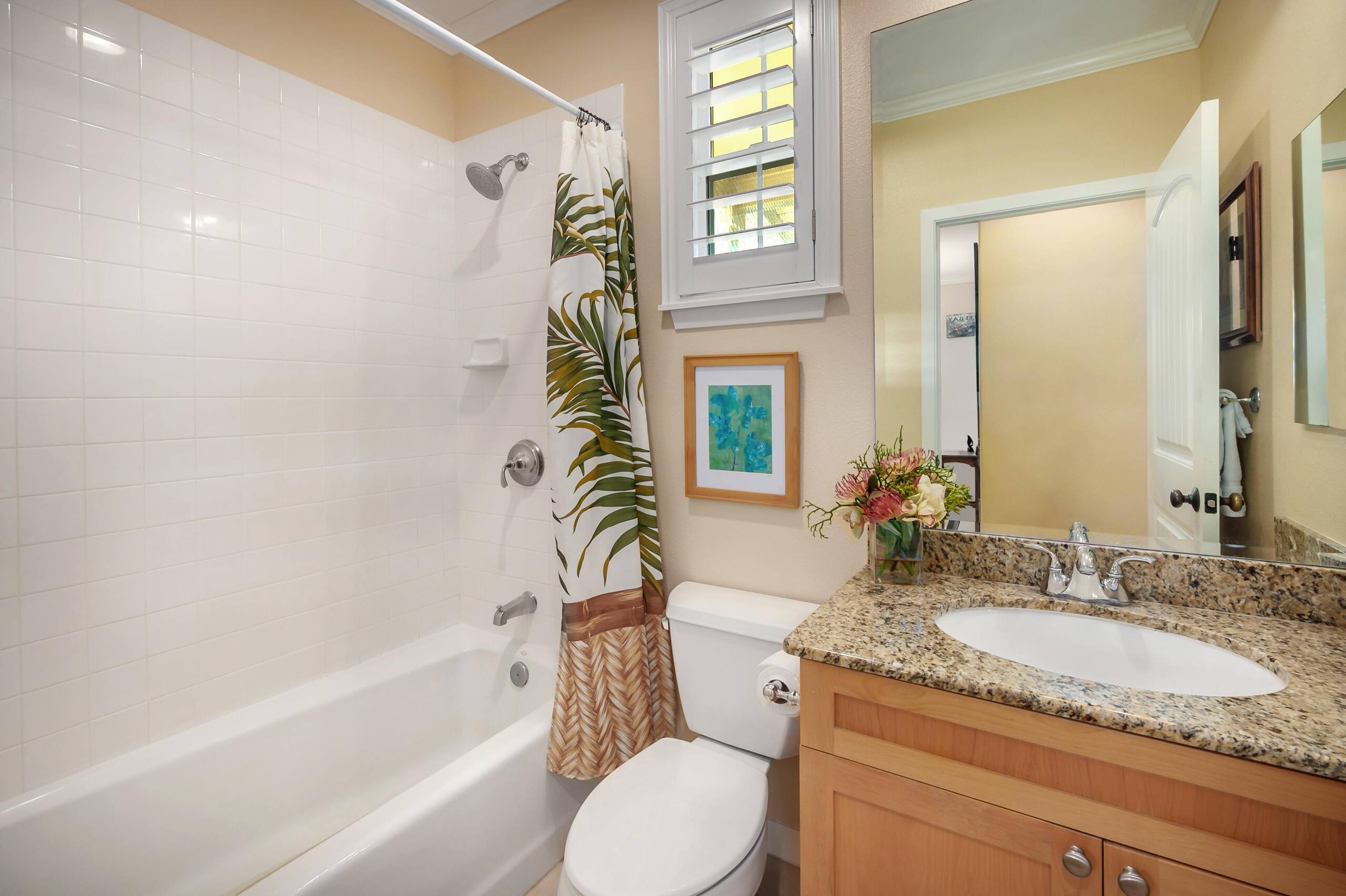 Condo in Princeville · ★4.89 · 3 bedrooms · 3 beds · 3 baths - Image 17