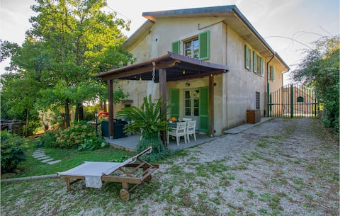 Beautiful home in Larciano with WiFi