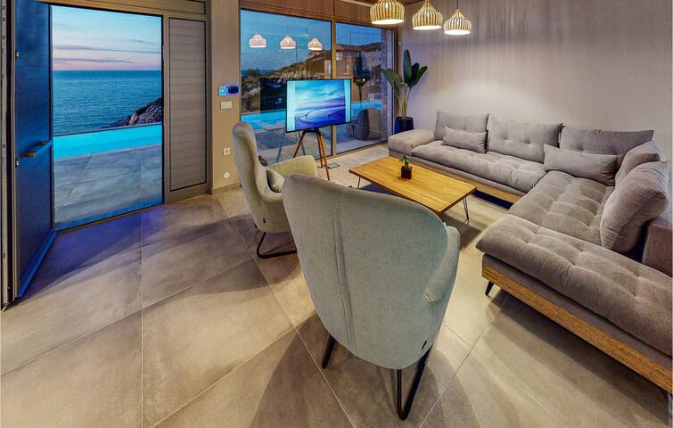 3 bedroom lovely home in Gazi, Heraklio gallery image 3