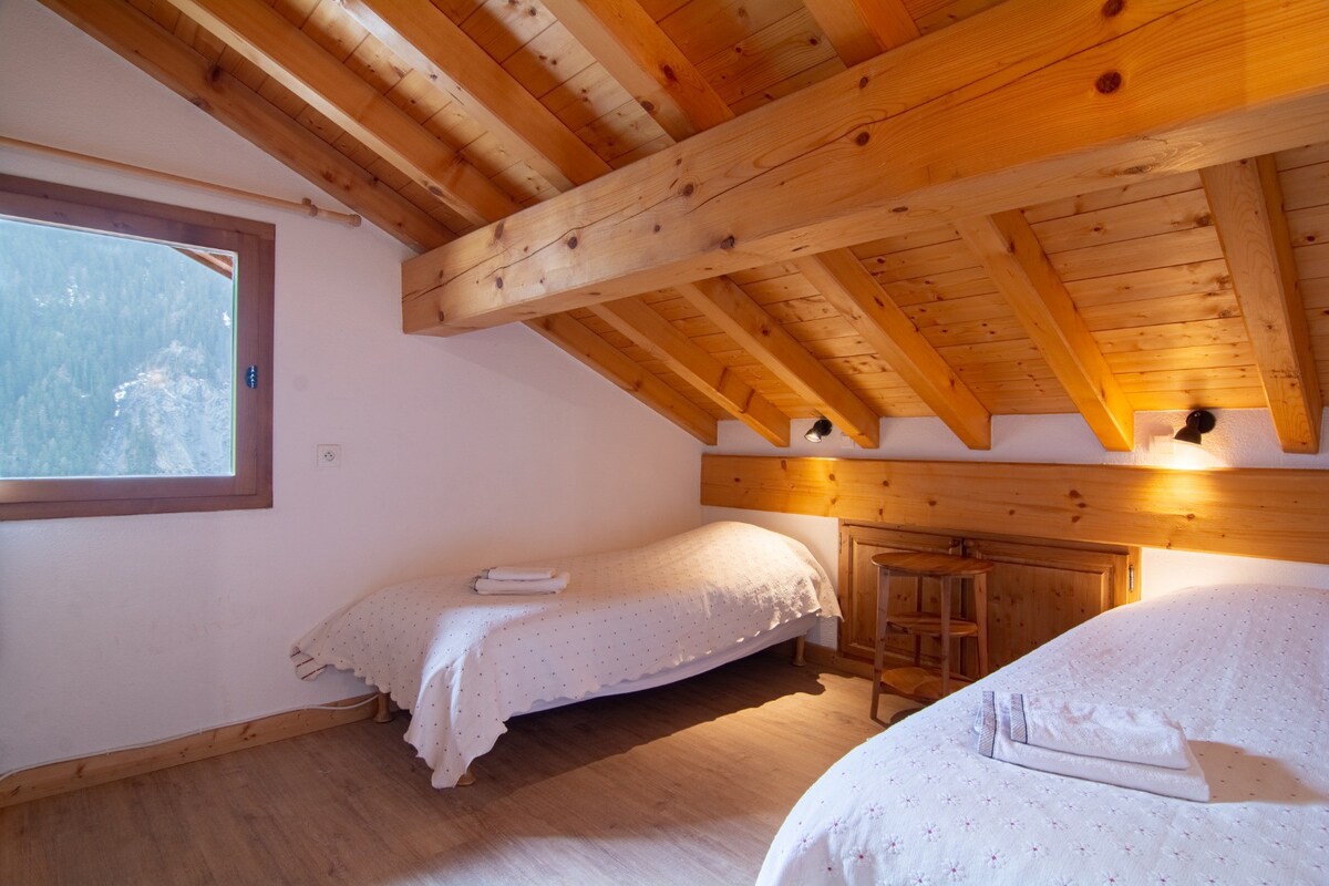 საძინებელი 1