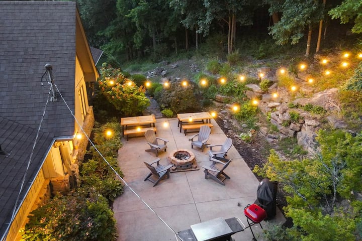 Cabin on the Hill - North Nashville Stunner!
