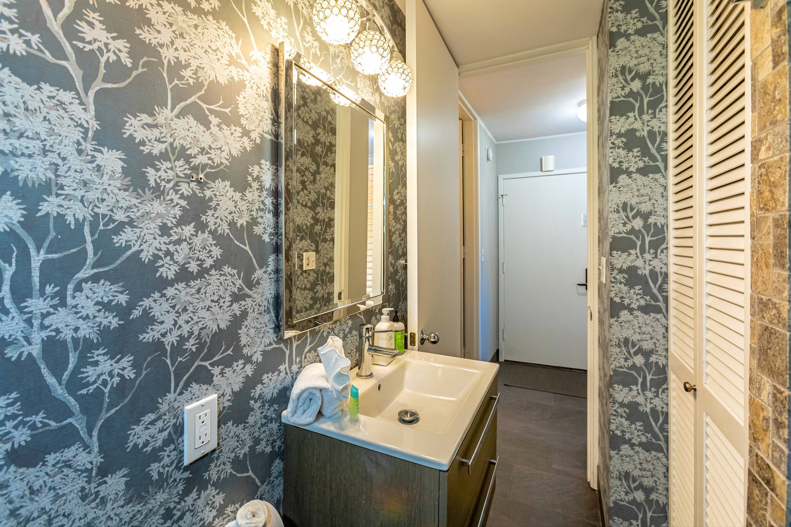 Condo in Kihei · ★4.75 · 1 bedroom · 2 beds · 2 baths - Image 20