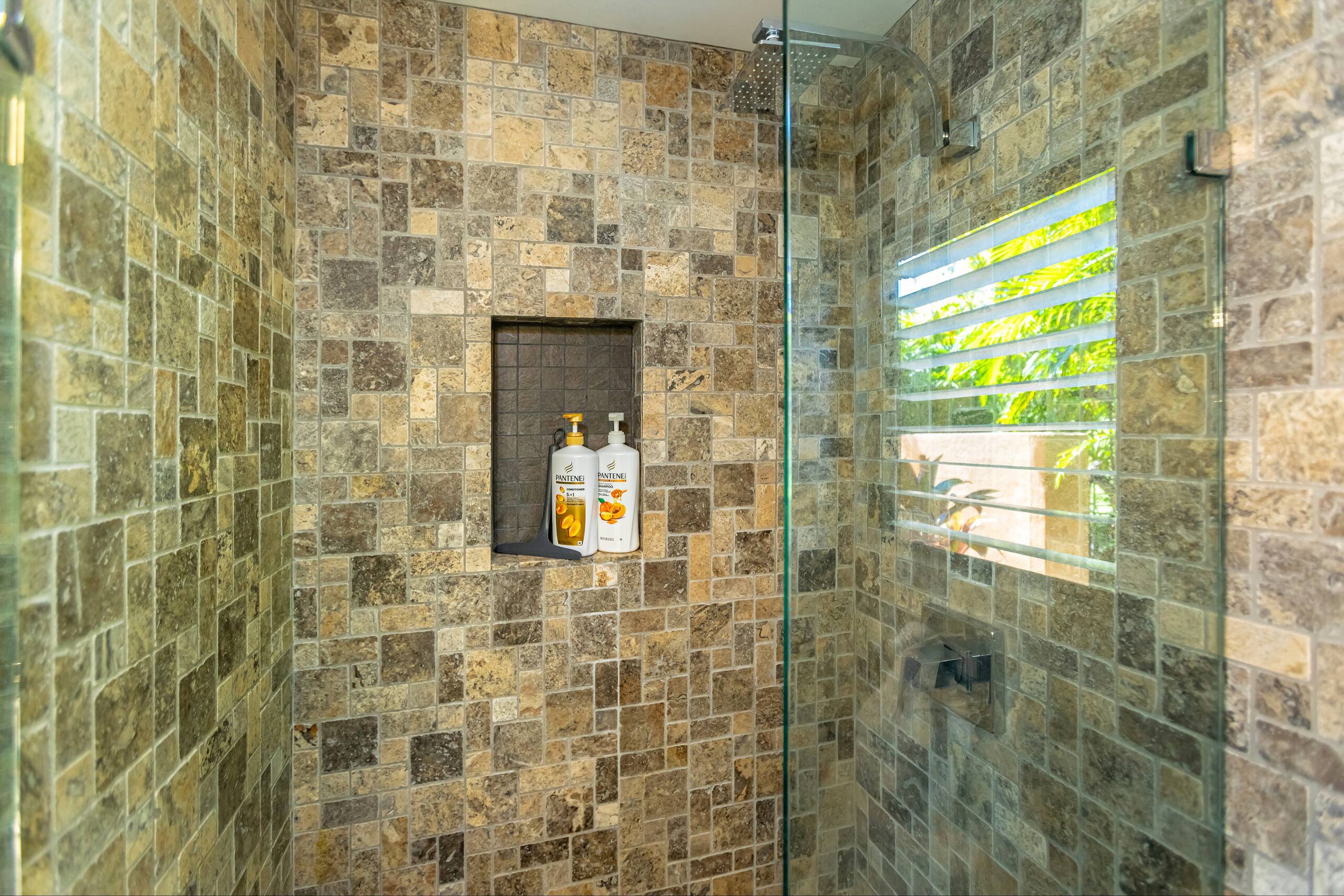 Condo in Kihei · ★4.75 · 1 bedroom · 2 beds · 2 baths - Image 19