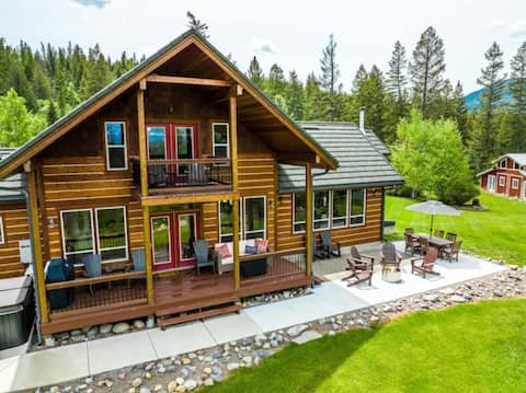 Glorious Montana Haven, Glacier Park view, hot tub