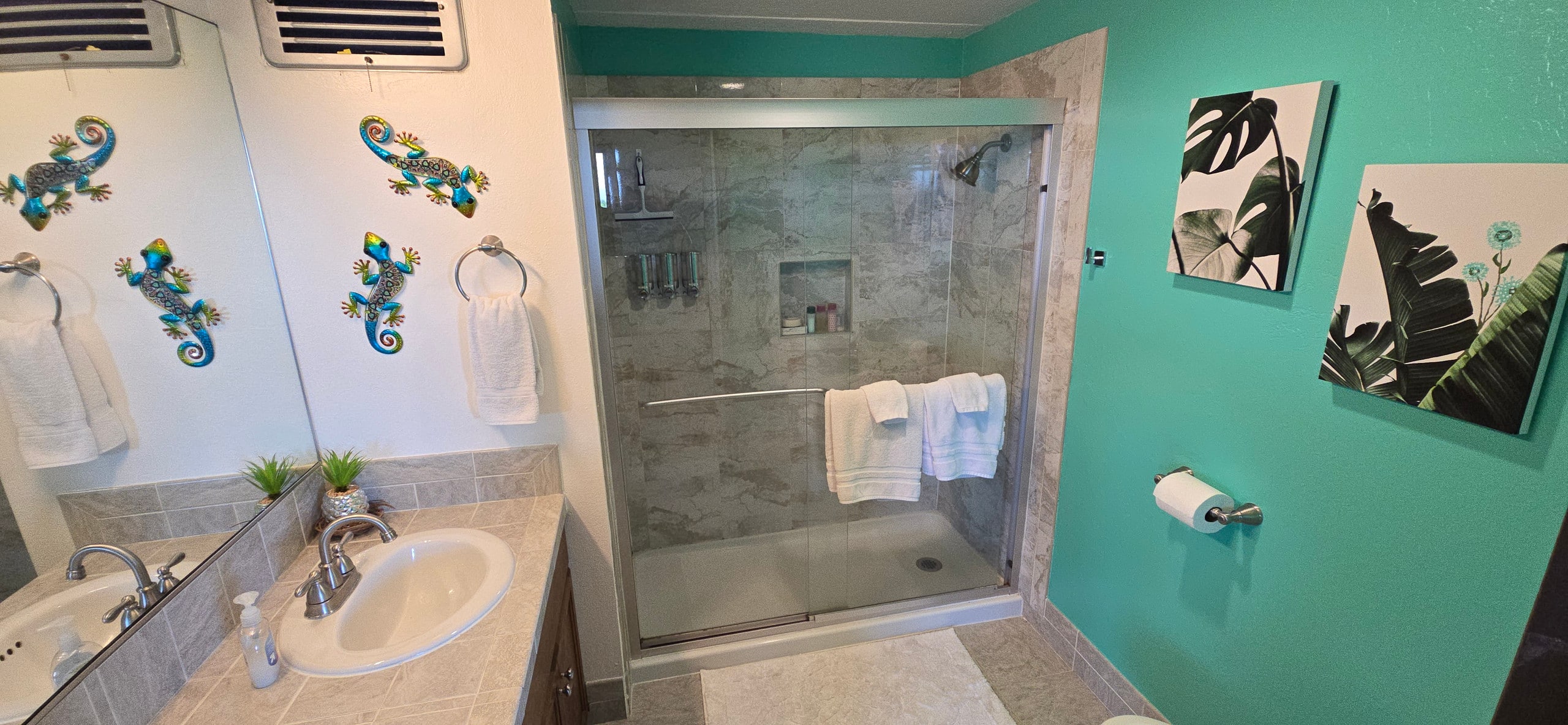 Condo in Naalehu · ★4.85 · 2 bedrooms · 3 beds · 2 shared baths - Image 25