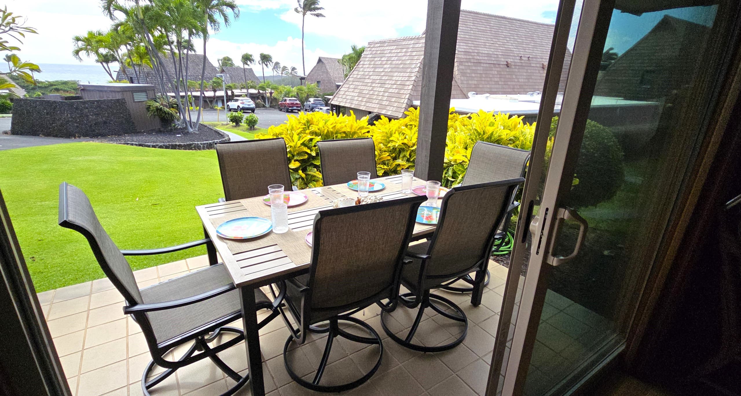 Condo in Naalehu · ★4.85 · 2 bedrooms · 3 beds · 2 shared baths - Image 10