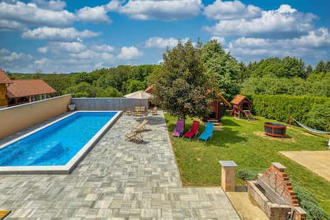 Pool House Klara With Sauna - by Happy Rentals