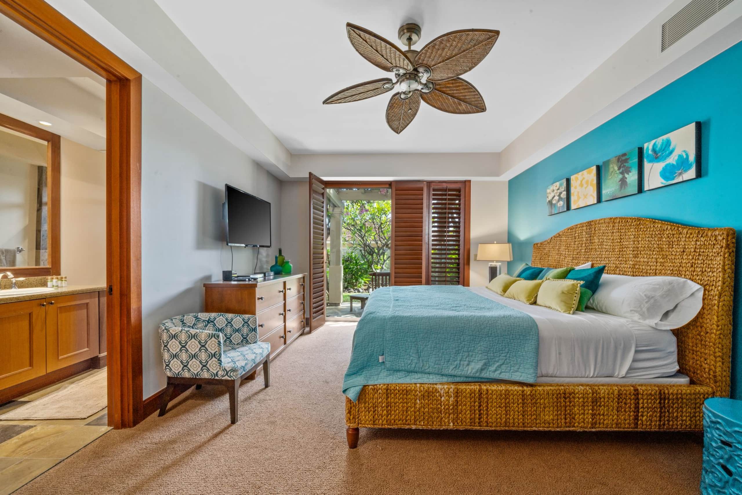 Condo in Kailua-Kona · ★4.83 · 3 bedrooms · 4 beds · 3.5 baths - Image 22