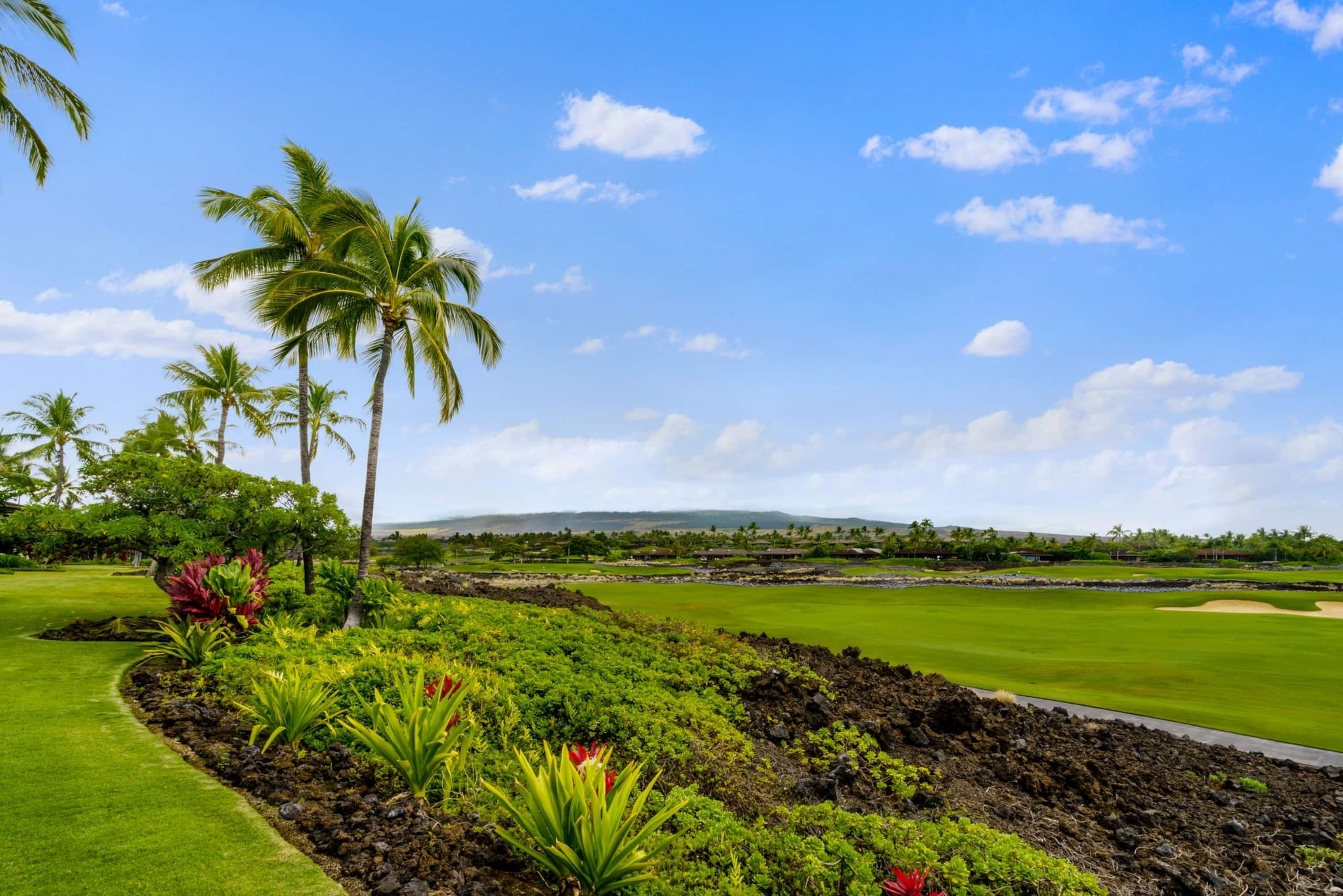 Condo in Kailua-Kona · ★4.83 · 3 bedrooms · 4 beds · 3.5 baths - Image 51