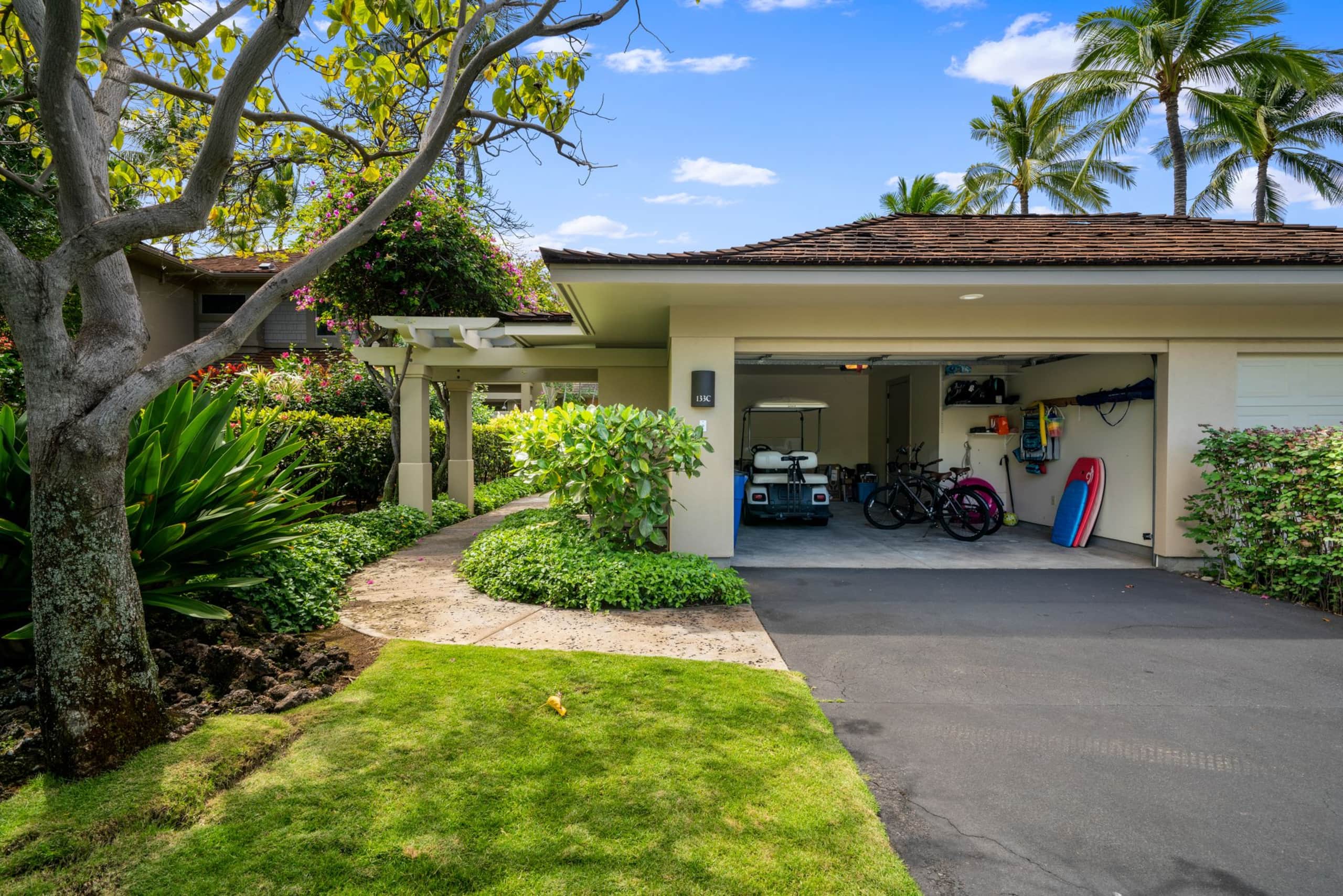 Condo in Kailua-Kona · ★4.83 · 3 bedrooms · 4 beds · 3.5 baths - Image 38