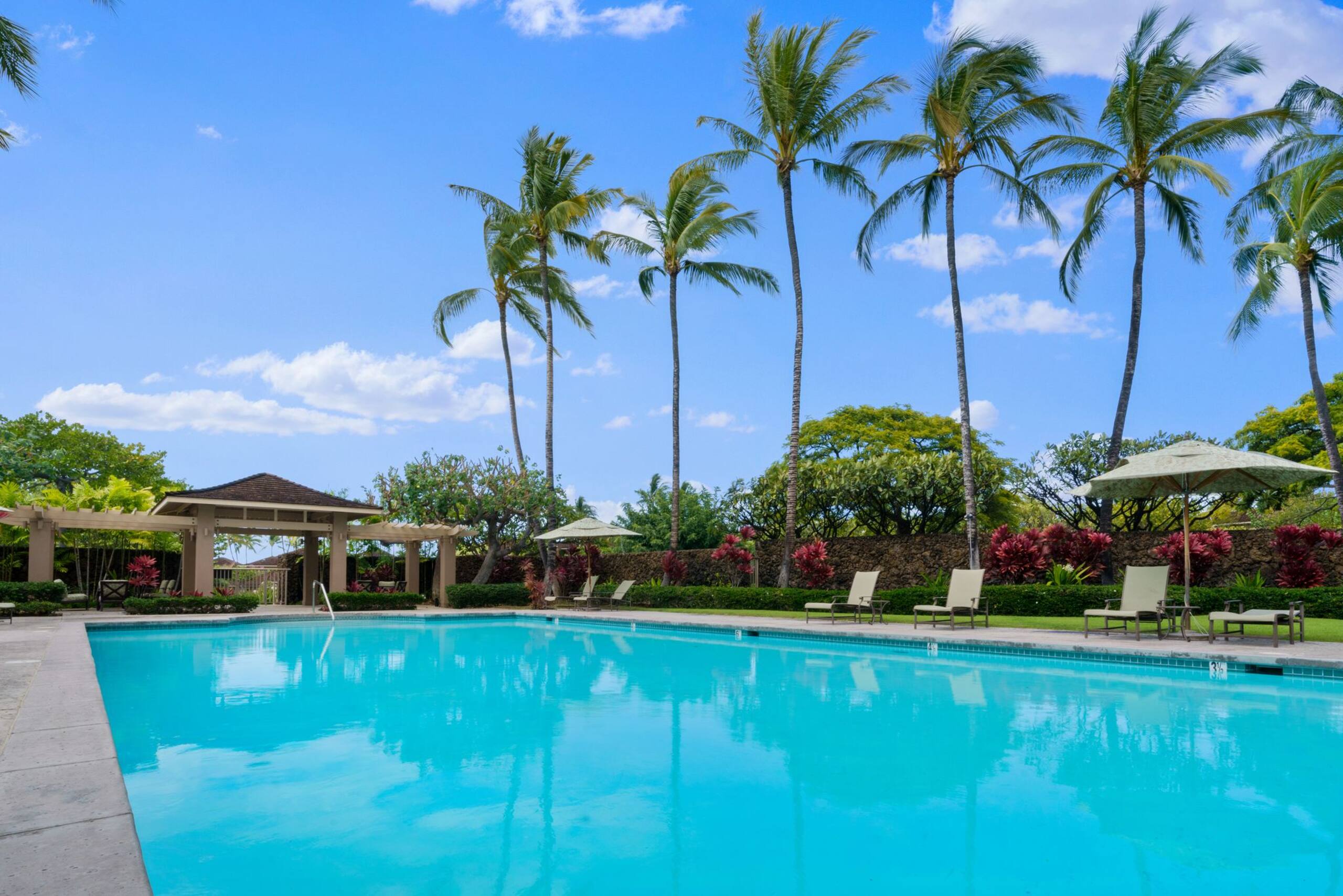 Condo in Kailua-Kona · ★4.83 · 3 bedrooms · 4 beds · 3.5 baths - Image 47