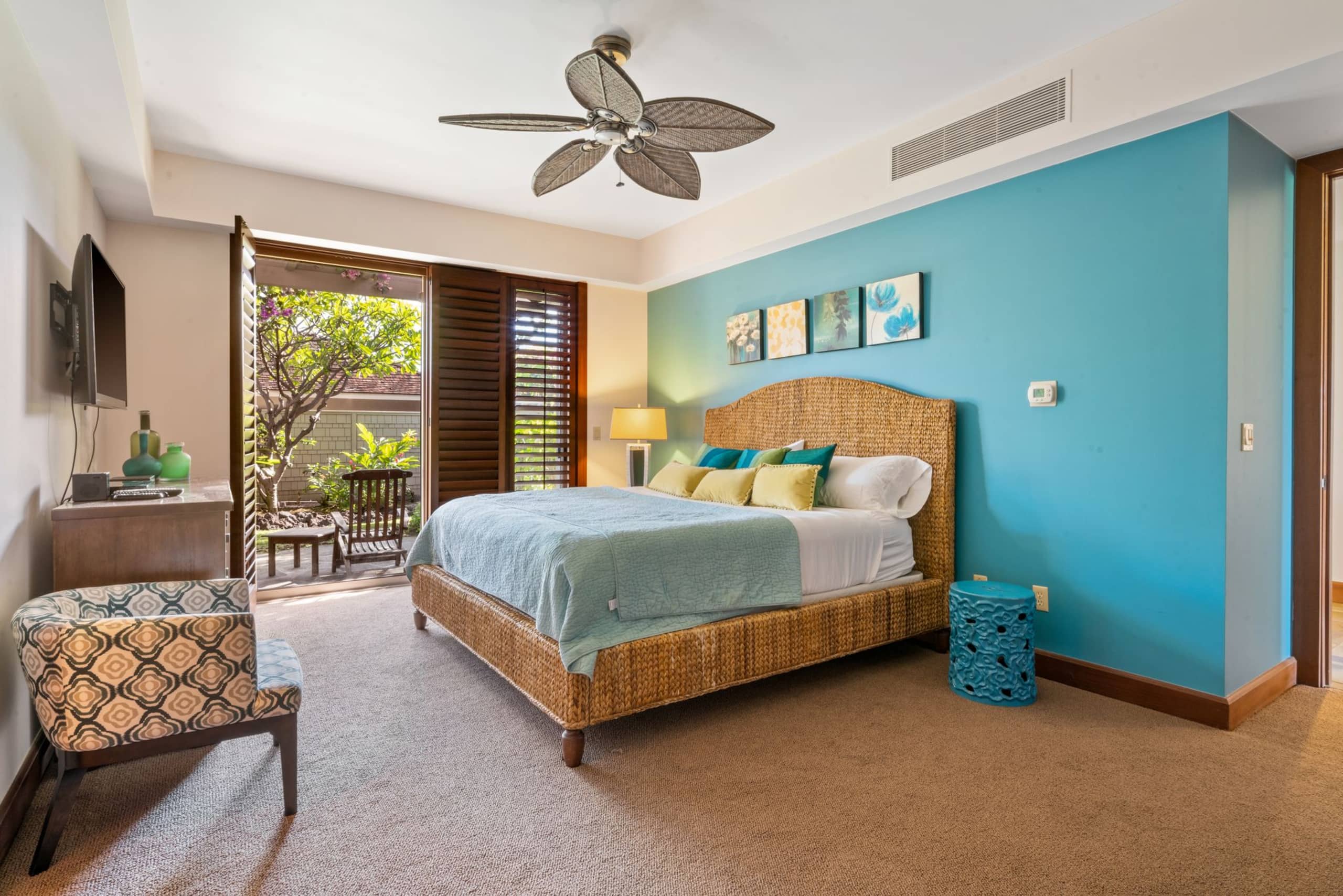Condo in Kailua-Kona · ★4.83 · 3 bedrooms · 4 beds · 3.5 baths - Image 20