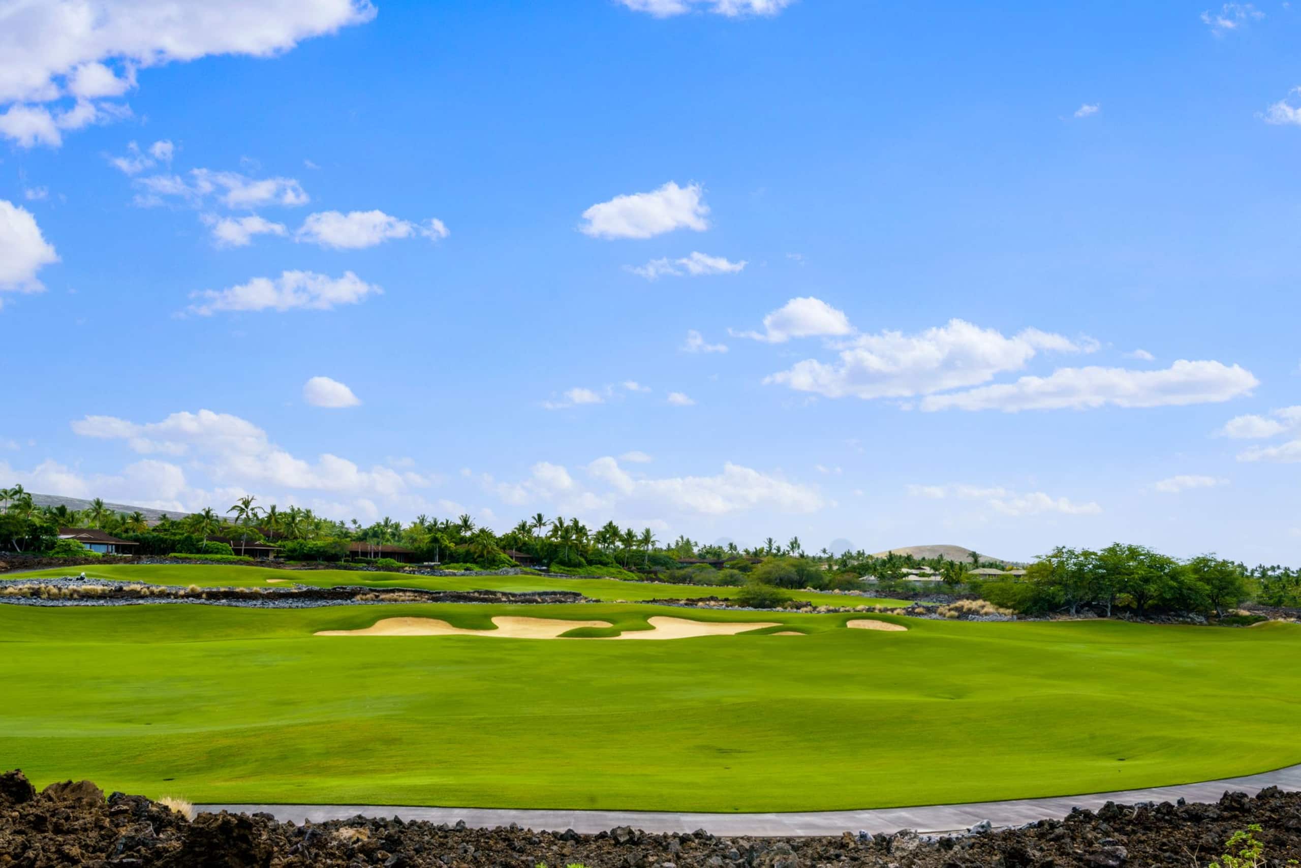 Condo in Kailua-Kona · ★4.83 · 3 bedrooms · 4 beds · 3.5 baths - Image 52