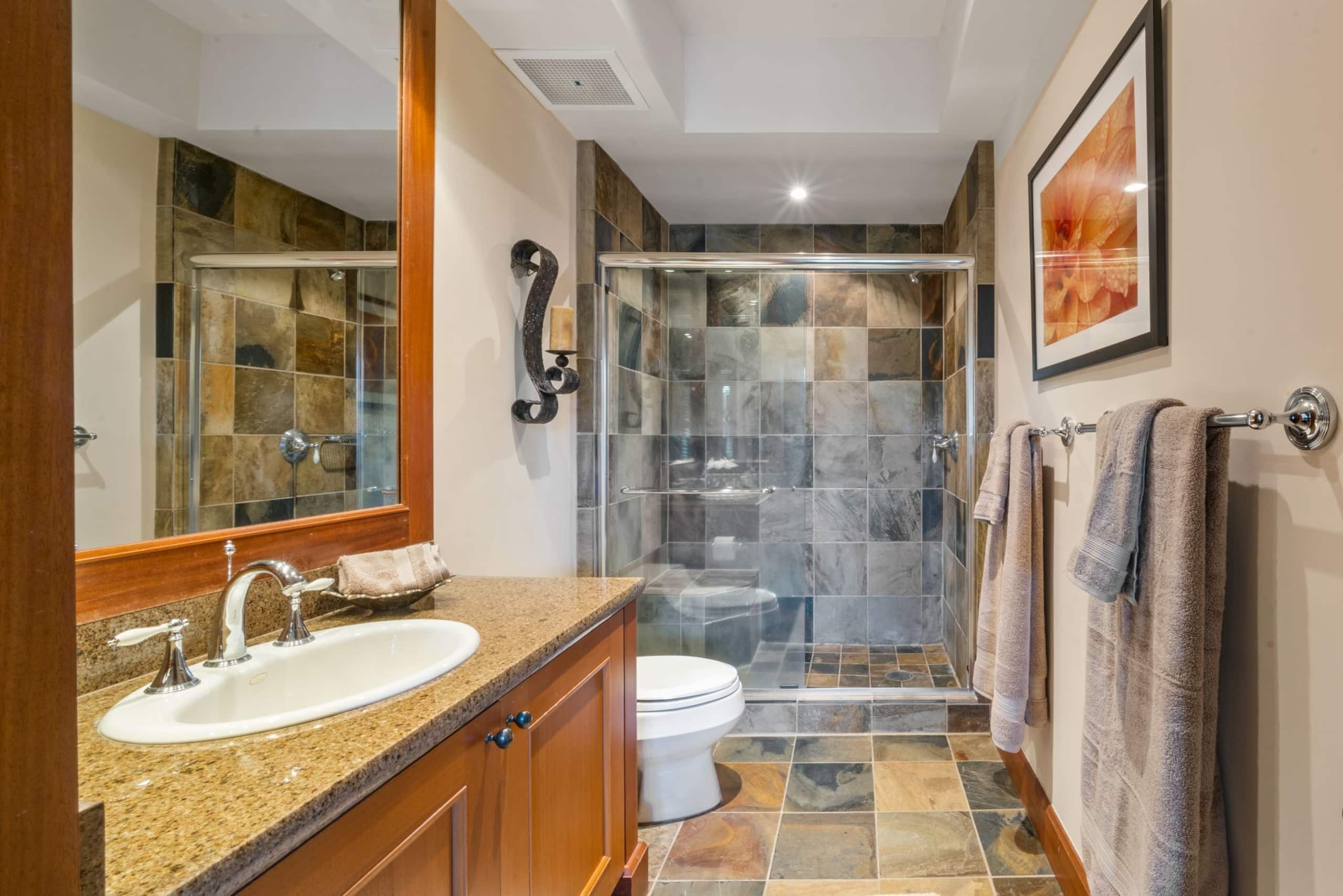 Condo in Kailua-Kona · ★4.83 · 3 bedrooms · 4 beds · 3.5 baths - Image 23