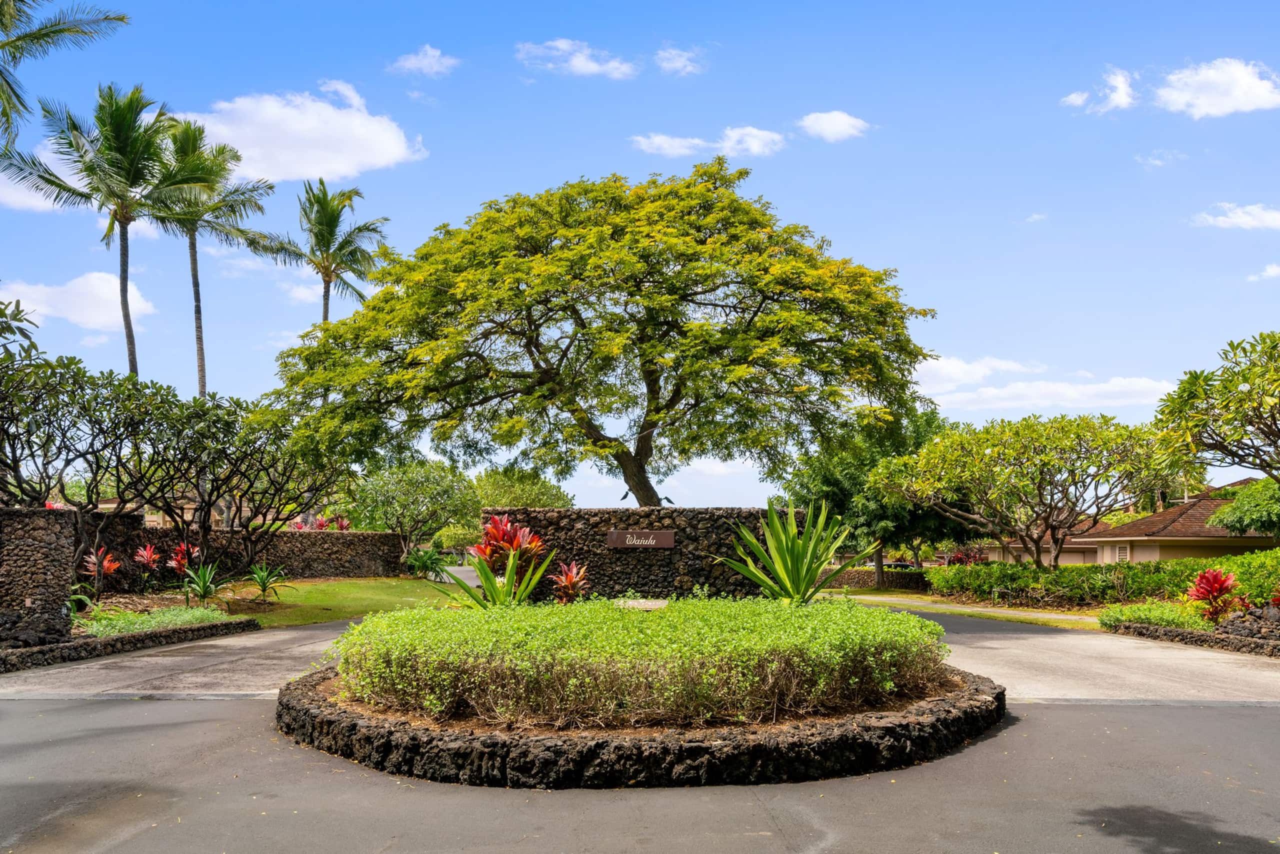 Condo in Kailua-Kona · ★4.83 · 3 bedrooms · 4 beds · 3.5 baths - Image 53