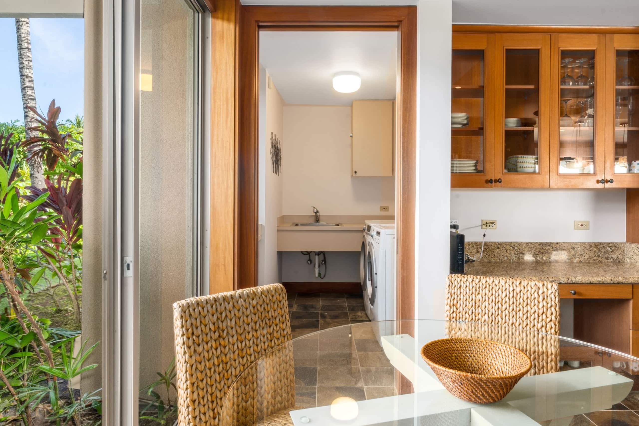 Condo in Kailua-Kona · ★4.83 · 3 bedrooms · 4 beds · 3.5 baths - Image 16