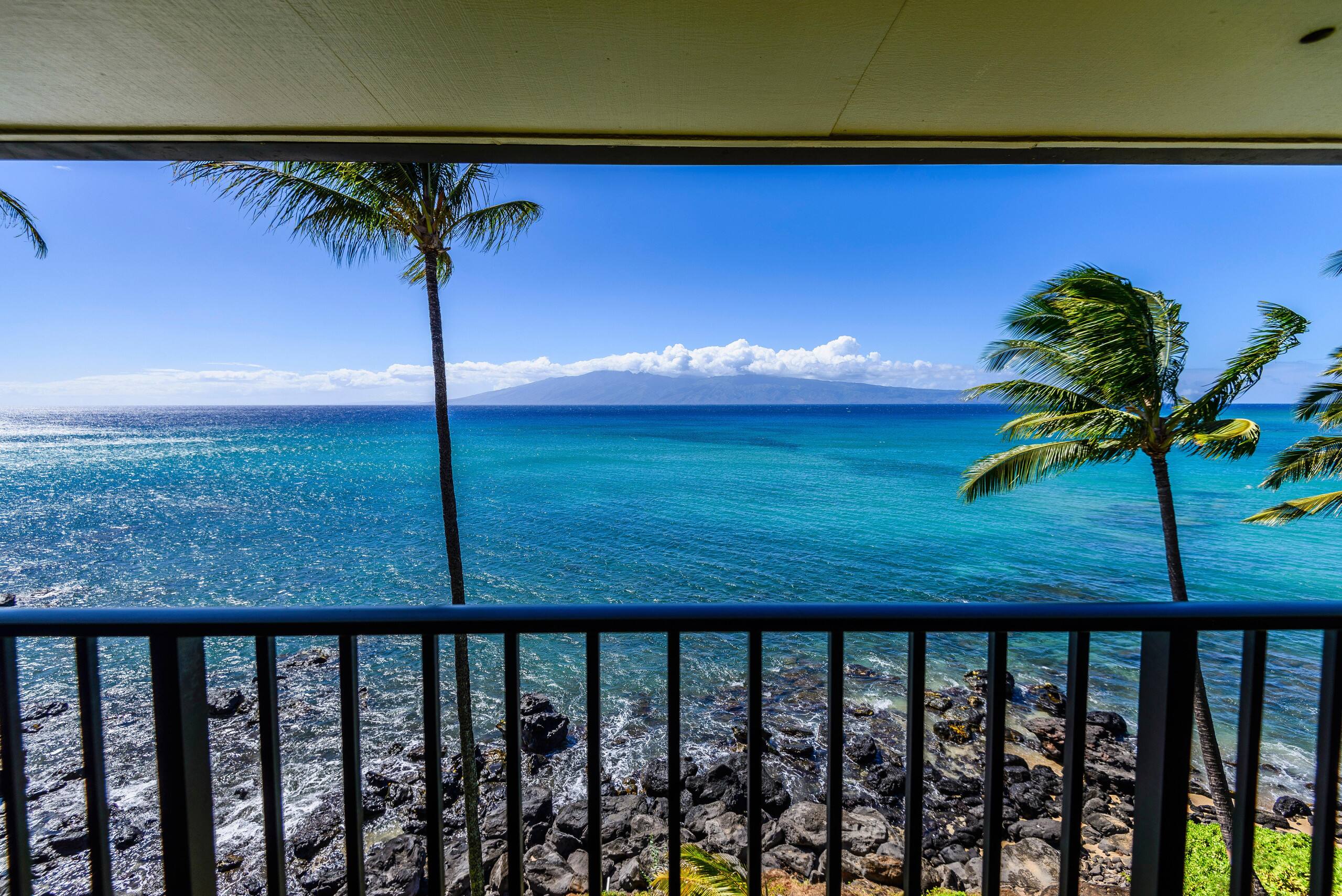 Condo in Lahaina · ★4.96 · 3 bedrooms · 3 beds · 2.5 baths - Image 6