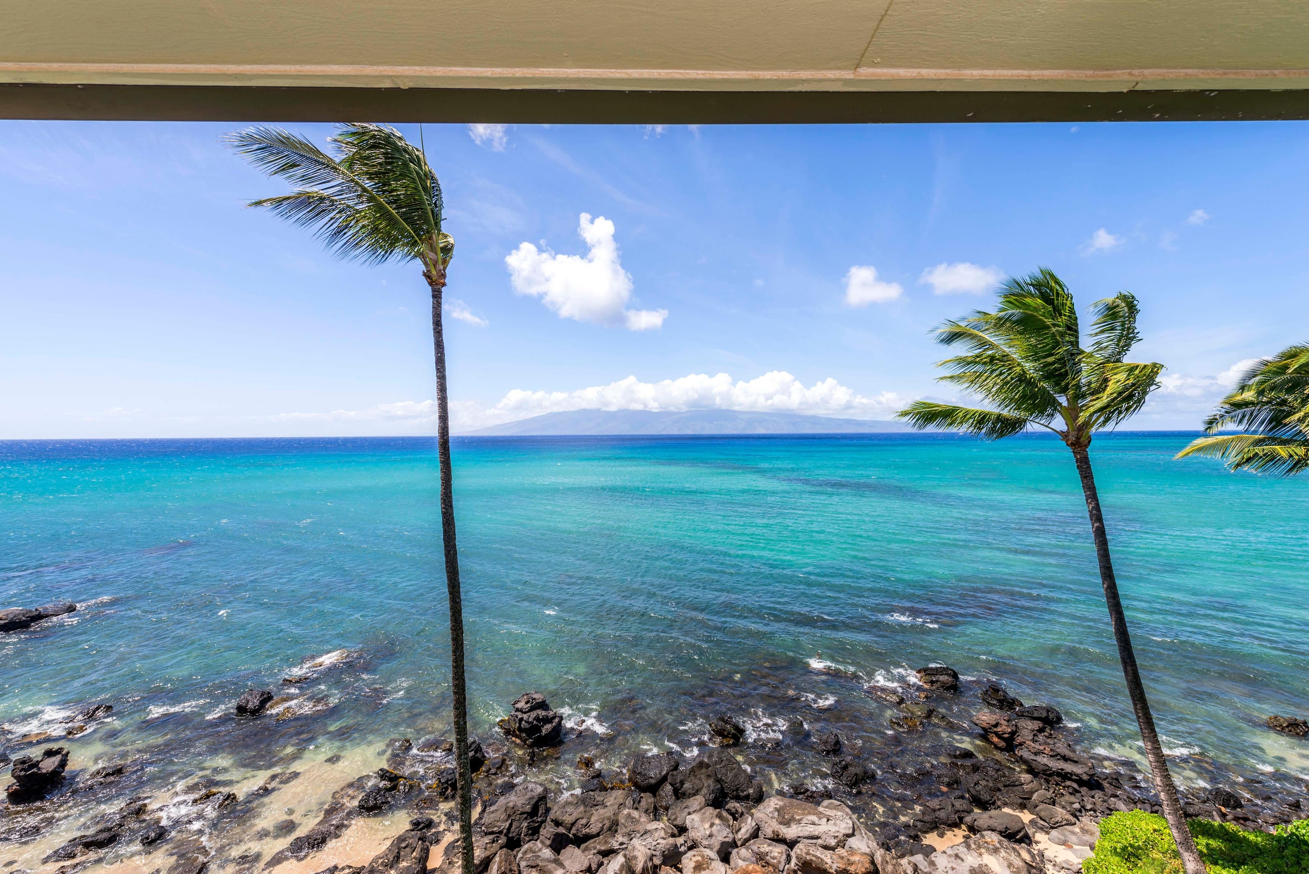 Condo in Lahaina · ★4.96 · 3 bedrooms · 3 beds · 2.5 baths - Image 48
