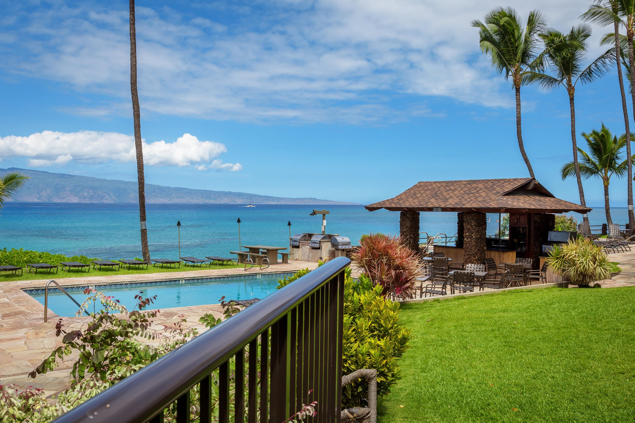 Condo in Lahaina · ★4.96 · 3 bedrooms · 3 beds · 2.5 baths - Image 54