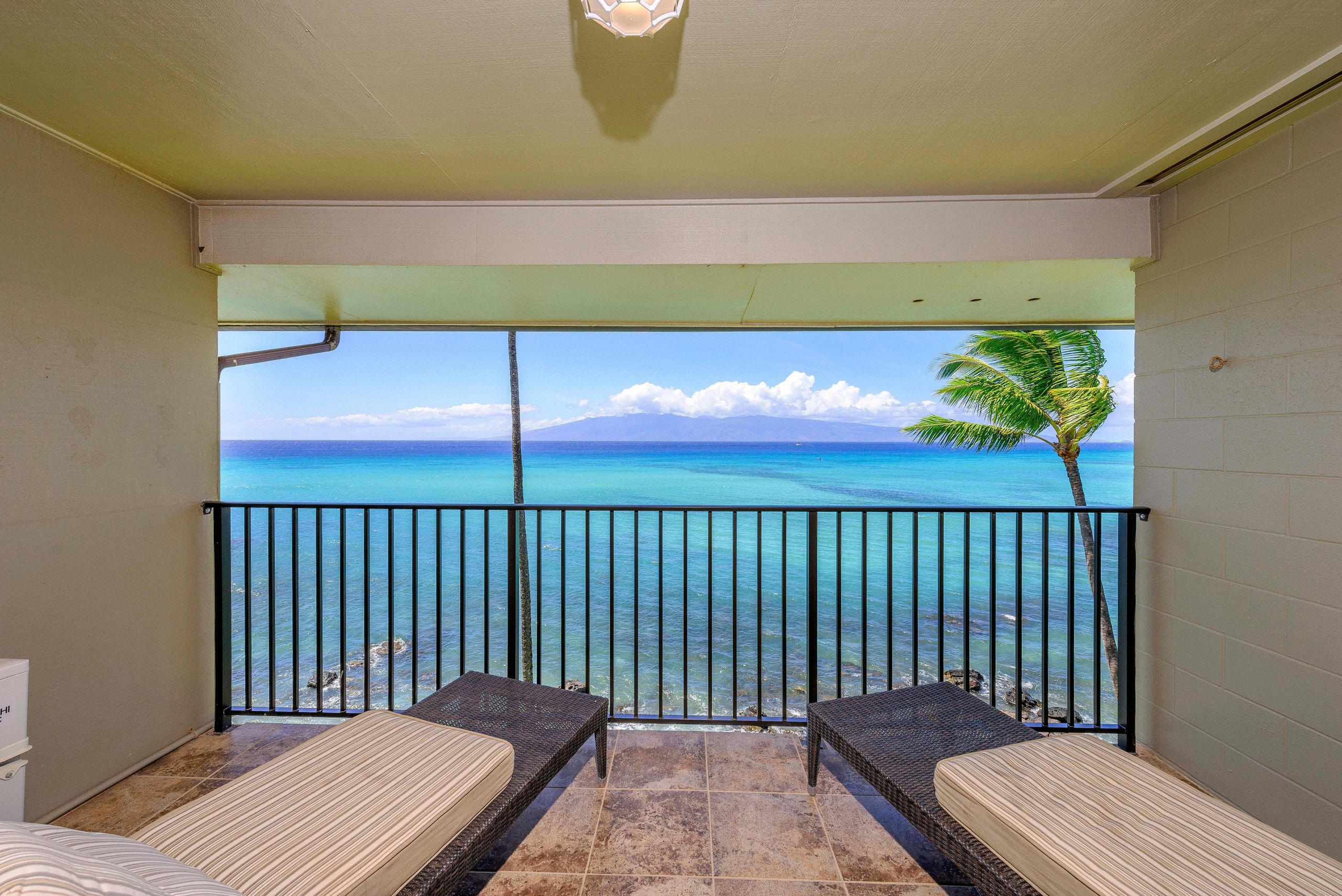 Condo in Lahaina · ★4.96 · 3 bedrooms · 3 beds · 2.5 baths - Image 52