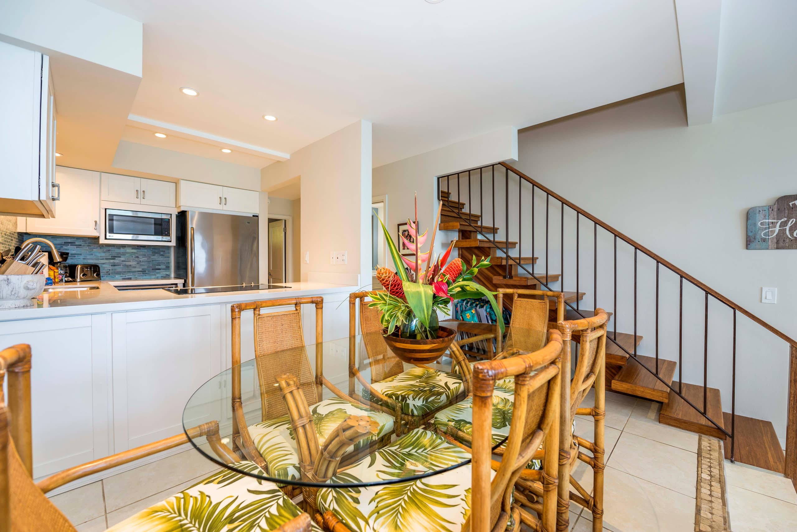 Condo in Lahaina · ★4.96 · 3 bedrooms · 3 beds · 2.5 baths - Image 11