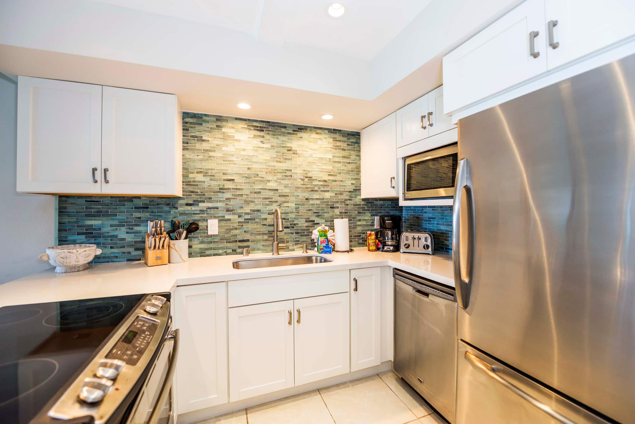 Condo in Lahaina · ★4.96 · 3 bedrooms · 3 beds · 2.5 baths - Image 16