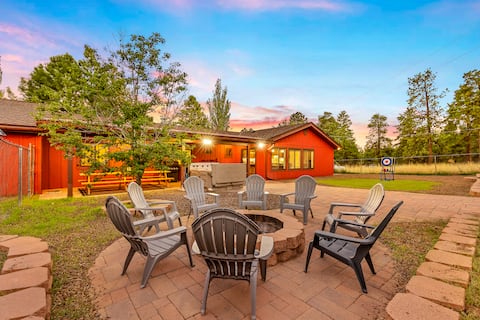 Flagstaff Peaks & PInes | Hot Tub & Game Room