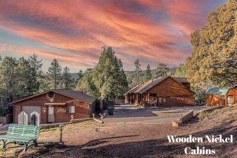 6 Cabins with Kitchens+Gameroom&Playground