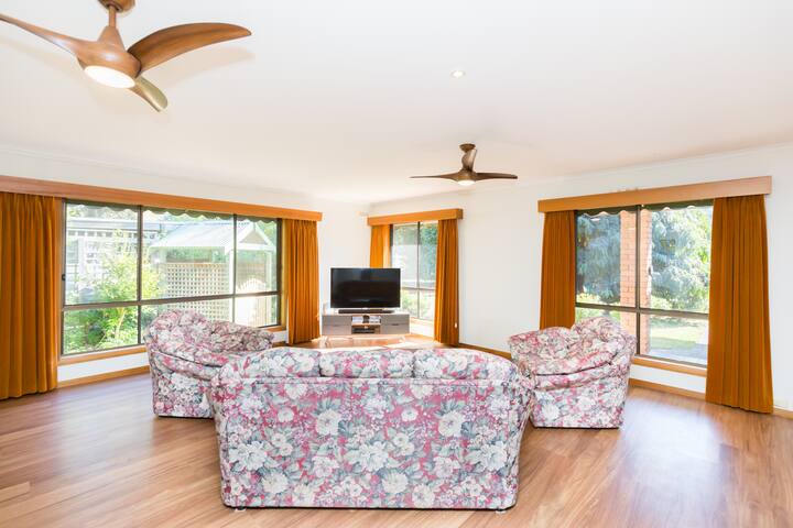 "Stoney Creek Crossing" By Halls Gap Accommodation - Halls Gap