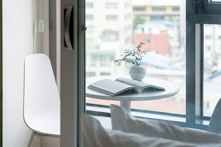 Business Ready. Fast Wi-fi, Cozy. - 수송동