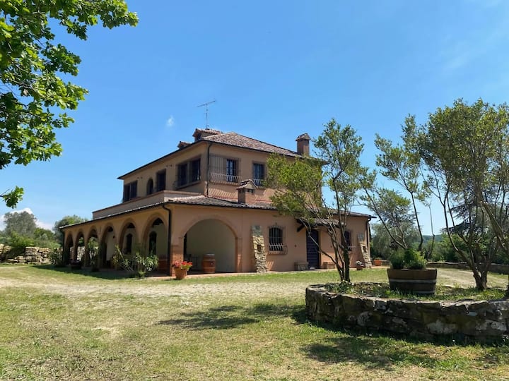 Maison De Vacances De 8 Chambres Avec Piscine - Jesi