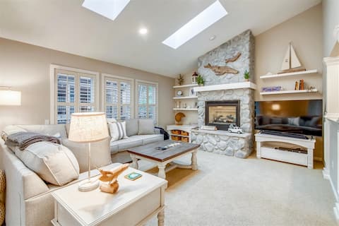 Nantucket West - Hot Tub!