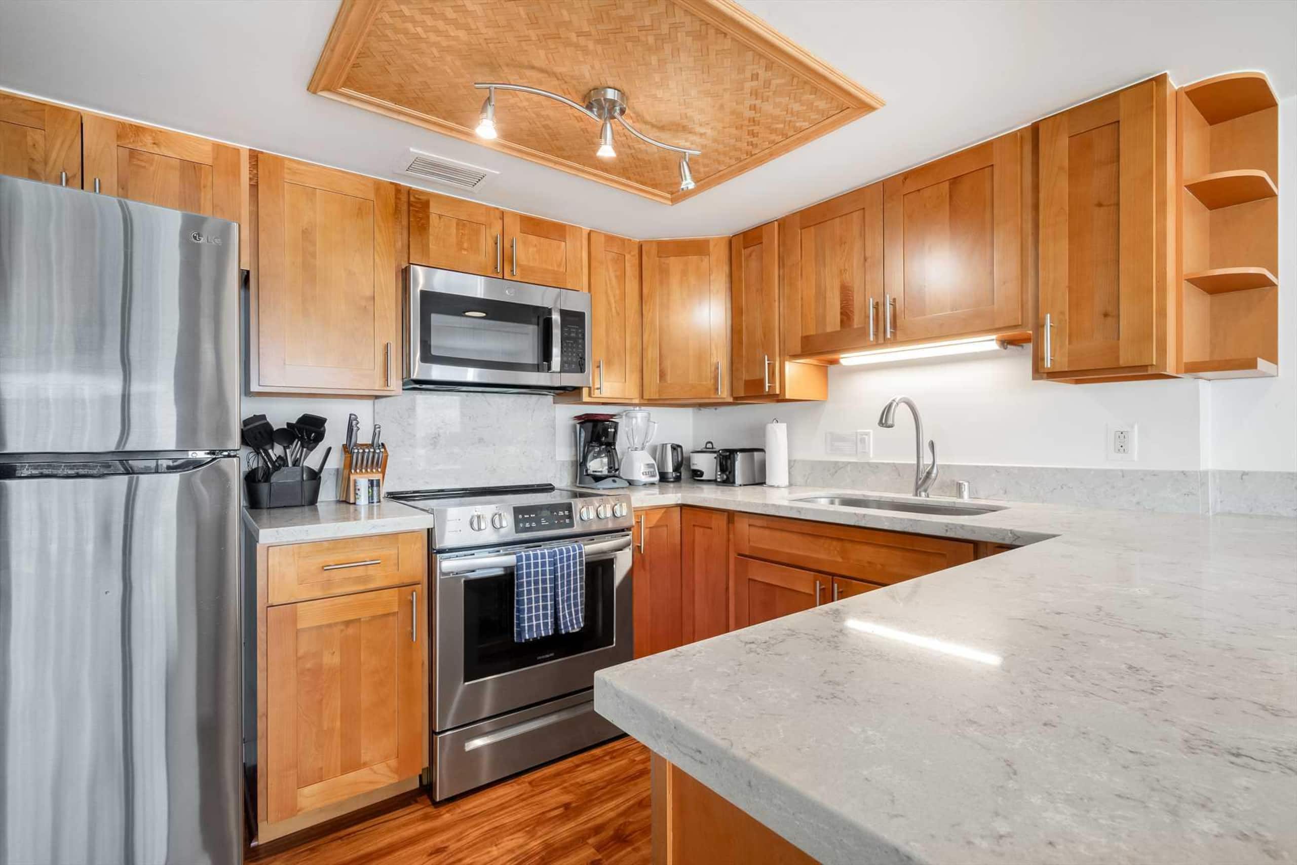 Condo in Honolulu · ★4.55 · 2 bedrooms · 4 beds · 2 private baths - Image 7