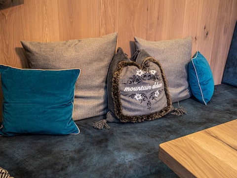 Top performing Airbnb: Chalet in Wald im Pinzgau near Krimml Falls in Wald Im Pinzgau